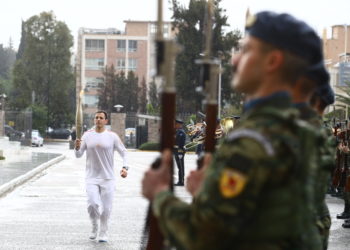 Ολυμπιακή φλόγα - Στρατόπεδο Παπάγου