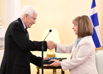 Πρόεδρος της Δημοκρατίας: Ο Μεγαλόσταυρος του Τάγματος της Τιμής στον εφοπλιστή Παναγιώτη Λασκαρίδη