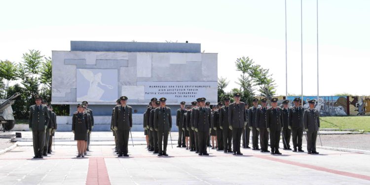 Στρατού Ξηράς