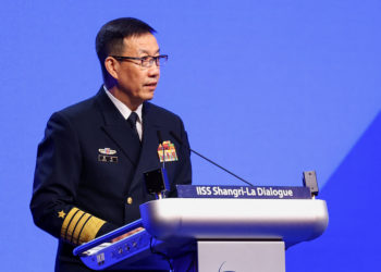 Κίνα - υπουργός Άμυνας