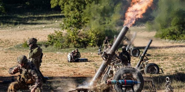 Γαλλικός στρατός: Νέα παραγγελία στη Thales για χιλιάδες πυρομαχικά των 120 χλστ – Η γαλλική εταιρεία τετραπλασιάζει την παραγωγή της