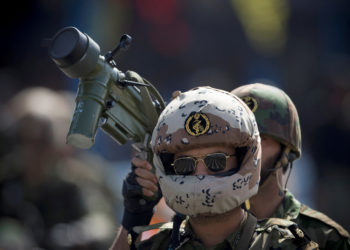 Το Ιράν αποκάλυψε ότι πουλάει αργό πετρέλαιο σε 17 χώρες παρά τις κυρώσεις που έχουν επιβάλει οι ΗΠΑ