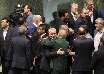 Τραγική ειρωνεία: Λίγη ώρα πριν τη δολοφονία του ο Χανίγιε μετείχε σε τελετή που φώναζαν «θάνατος στο Ισραήλ» [vid]