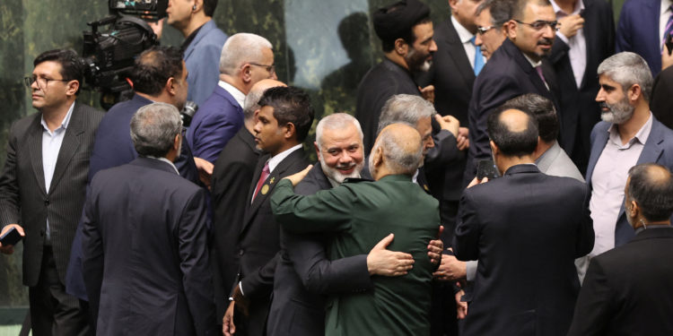 Τραγική ειρωνεία: Λίγη ώρα πριν τη δολοφονία του ο Χανίγιε μετείχε σε τελετή που φώναζαν «θάνατος στο Ισραήλ» [vid]