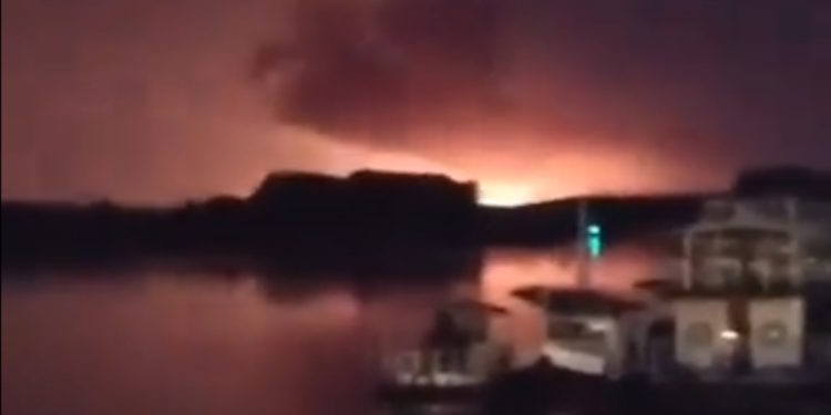 Ρουμανία: Η ΝΑΤΟϊκή χώρα αναζητά θραύσματα από ρωσικό drone ύστερα από εκρήξεις στο έδαφός της [vid]