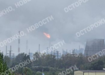 πυρκαγιά - διυλιστήριο πετρελαίου