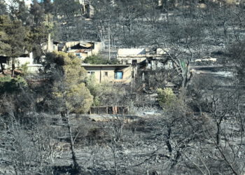 Κικίλιας: Χωρίς ενεργό μέτωπο η πυρκαγιά στην Βορειοανατολική Αττική – Υπεράνθρωπη η προσπάθεια των δυνάμεων [vid]