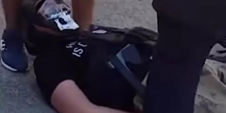 Τουρκία - νεαρός - επίθεση με μαχαίρι