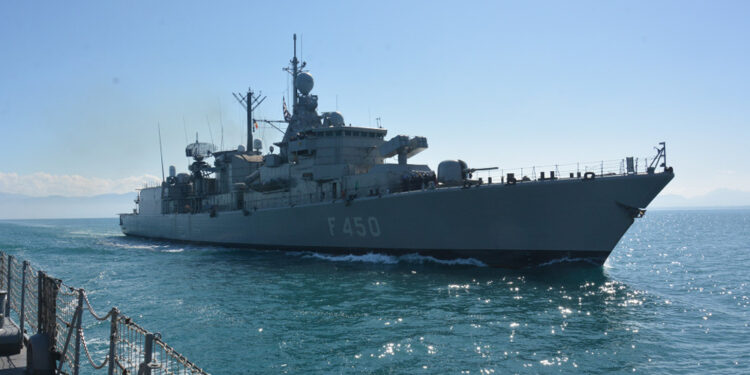 Λίβανος: Σε επιφυλακή η φρεγάτα «ΕΛΛΗ» για πιθανότητα εκκένωσης – Η Βρετανία ενισχύει τις δυνάμεις της στην Κύπρο