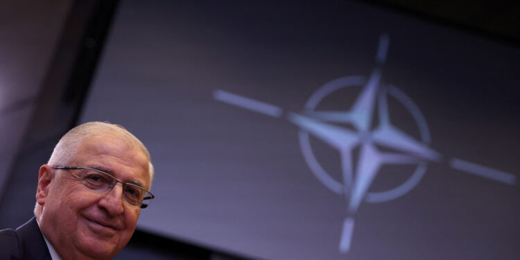 Γιασάρ Γκιουλέρ