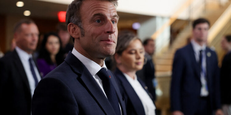 Ο Μακρόν καλεί τον πρόεδρο του Ιράν Πεζεσκιάν να ταχθεί υπέρ «γενικής αποκλιμάκωσης» στην Εγγύς Ανατολή