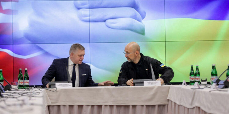 Φίτσο - Σλοβακία - Ουκρανία