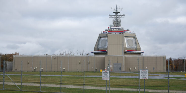 Aegis Ashore: Εγκαίνια της αντιπυραυλικής «ασπίδας» του NATO στην Πολωνία – Ενοχλήθηκε το Κρεμλίνο