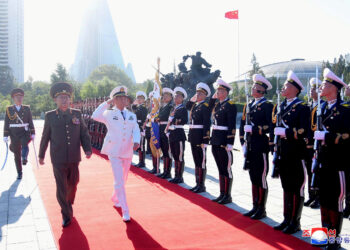 Κίνα: «Καρατομήθηκε» ανώτατος στρατιωτικός αξιωματούχος στο πλαίσιο έρευνας για διαφθορά