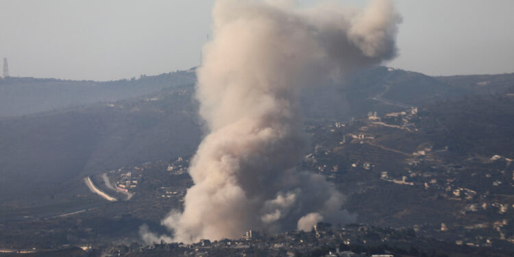 Σε υψηλό επίπεδο ετοιμότητας το Ισραήλ: «Χτυπήσαμε πάνω από 200 στόχους της Χεζμπολάχ» [vid]