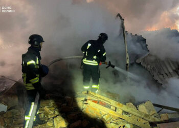 Με πυρομαχικά διασποράς επιτέθηκε η Ρωσία σε ενεργειακές υποδομές, καταγγέλλει ο Ζελένσκι