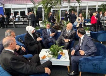 Μητσοτάκης, Ερντογάν, Χριστοδουλίδης και Ράμα σε άτυπη συνάντηση στην Βουδαπέστη