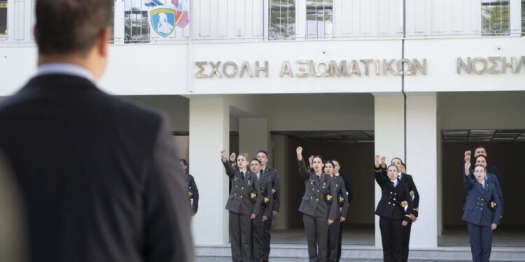 ΣΑΝ: Παρουσία ΥΦΕΘΑ στην τελετή ορκωμοσίας των νέων Αξιωματικών Νοσηλευτικής [pics]