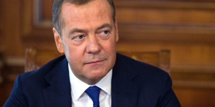 Ο Μεντβέντεφ υπόσχεται αντίποινα στην Ουκρανία για τη δολοφονία του Αντιστράτηγου Ιγκόρ Κιρίλοφ