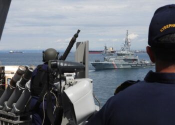 «Ζέστανε» τα πληρώματα το επίδομα Στόλου: Ανάσχεση στο «κύμα» παραιτήσεων επιδιώκει το Ναυτικό Επιτελείο