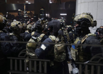 Νότια Κορέα: Ο αρχηγός του στρατού υπεύθυνος για την εφαρμογή του στρατιωτικού νόμου – Υπό τον έλεγχό του τα ΜΜΕ