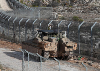 «Άρματα μάχης του Ισραήλ προωθήθηκαν στα Υψίπεδα του Γκολάν προς την Δαμασκό» λέει το Reuters – Διαψεύδουν οι IDF  [pics]