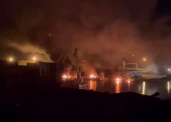 Συρία: «Στάχτη» έγιναν οι κυριότερες στρατιωτικές εγκαταστάσεις – Επιχείρηση του Ισραήλ κατά ναυτικών βάσεων [vid]