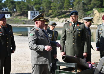 Αρχηγός ΓΕΣ Αλβανίας