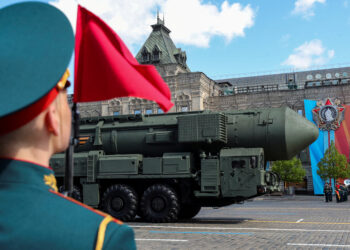 Ρωσία: «Απόπειρα επίθεσης στον Πούτιν θα οδηγήσει σε πυρηνικό πόλεμο – Οι ΗΠΑ σιωπούν»