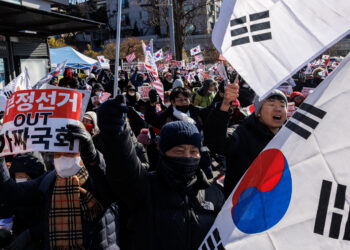 Νότια Κορέα: Ο επικεφαλής ασφαλείας του Γιουν Σοκ-γελ καλεί να αποφευχθεί «αιματοχυσία»