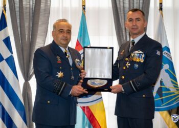 Σχολή Ικάρων: O Αντιπτέραρχος Καραμπιτιάνης παρέδωσε τα ηνία της Διοίκησης στον Υποπτέραρχο Κανουπάκη [pics]