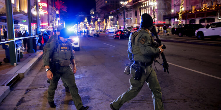 Νέα τροπή στις έρευνες: Μακελάρης της Ν.Ορλεάνης και «βομβιστής με το Tesla» είχαν υπηρετήσει στην ίδια στρατιωτική βάση