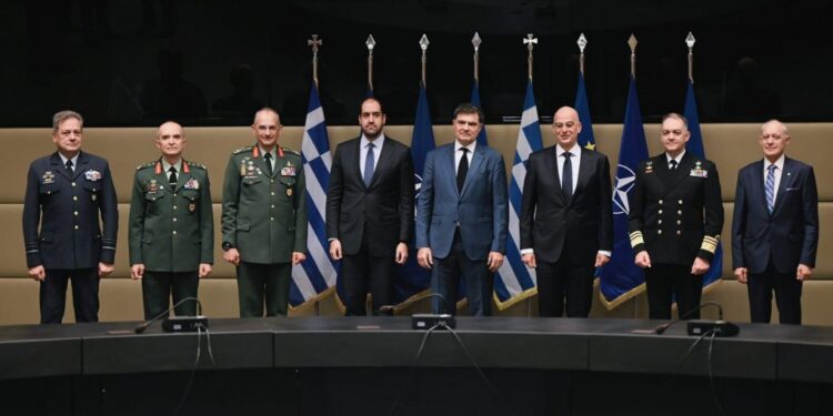 Δένδιας - δωρεά