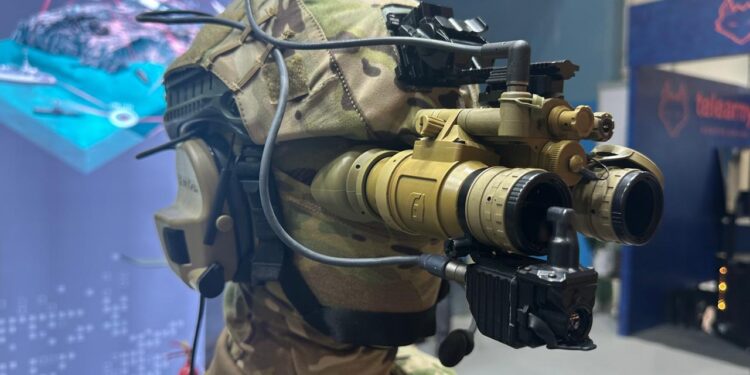 Το OnAlert.gr στην «IDEX – NAVDEX 25» στα ΗΑΕ: Hi-tech εξοπλισμός σύγχρονου μαχητή «made in Greece» [pics]