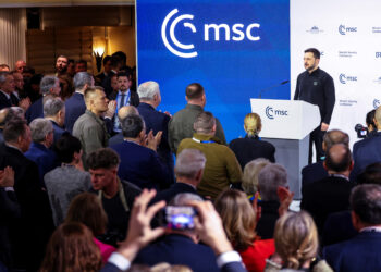 Ζελένσκι στη διάσκεψη του Μονάχου: Η σχέση ΗΠΑ – Ευρώπης αλλάζει, απαραίτητος ο ευρωπαϊκός στρατός