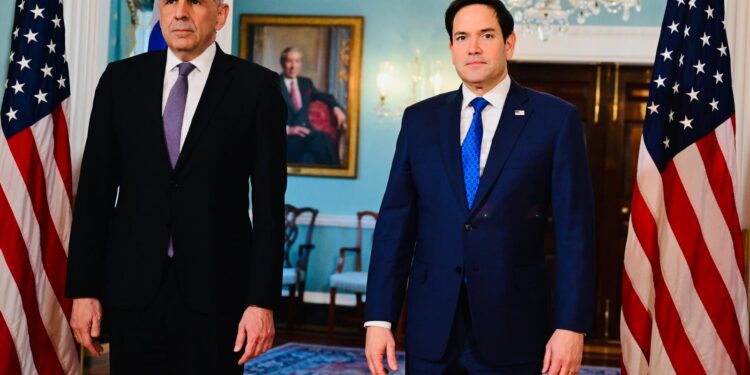 Γεραπετρίτης - Ρούμπιο