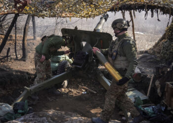 Bloomberg: Η Ρωσία συμφώνησε να βοηθήσει τις ΗΠΑ στις συνομιλίες για το πυρηνικό πρόγραμμα του Ιράν