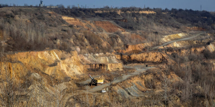 Ο Τραμπ κατηγορεί τον Ζελένσκι πως θέλει να υπαναχωρήσει από τη συμφωνία για τις σπάνιες γαίες