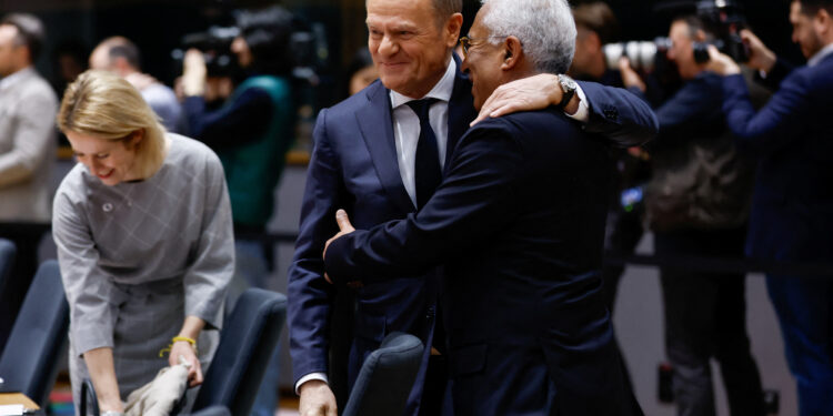 Ναουσέντα: Σοβαρή αποτροπή απέναντι στην Ρωσία μία γαλλική πυρηνική ομπρέλα – Τουσκ: Η Ευρώπη είναι ισχυρότερη από την Ρωσία