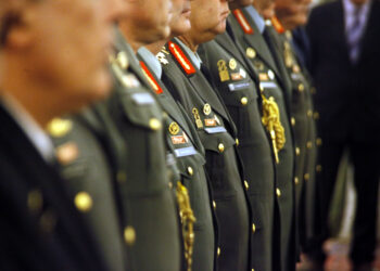 Κατρίνης - κρίσεις