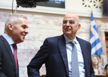 ΥΕΘΑ - Δένδιας