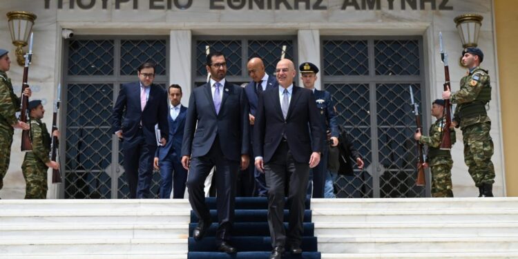 Δένδιας: Η συνεργασία ΕΛΚΑΚ – EDGE στο επίκεντρο της συνάντησης με τον Υπουργό Βιομηχανίας των ΗΑΕ [pics, vid]