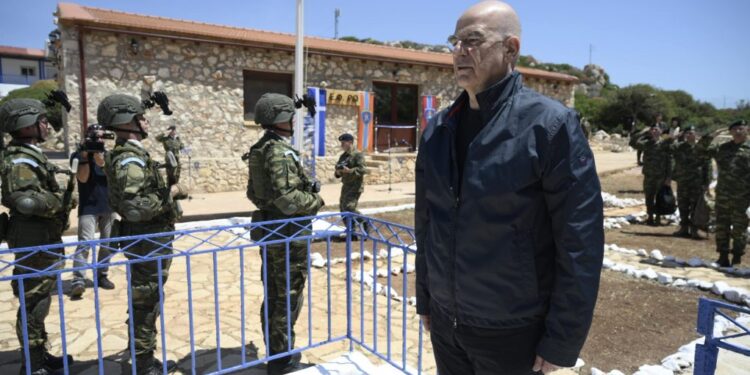 Δένδιας - Καστελόριζο