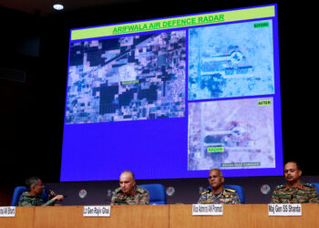 Ινδία – Πακιστάν: Οι αρχηγοί των στρατών μίλησαν για την εκεχειρία – Ο Τραμπ λέει ότι εμπόδισε μια «πυρηνική σύρραξη»