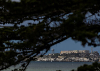 Αλκατράζ: Ο Τραμπ διατάζει να ανοίξει ξανά η διαβόητη φυλακή στον Κόλπο του Σαν Φρανσίσκο
