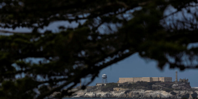 Αλκατράζ: Ο Τραμπ διατάζει να ανοίξει ξανά η διαβόητη φυλακή στον Κόλπο του Σαν Φρανσίσκο
