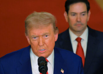 Τραμπ: Λέει πως Ισραήλ και Ιράν συμφώνησαν να κηρύξουν «πλήρη κατάπαυση του πυρός»