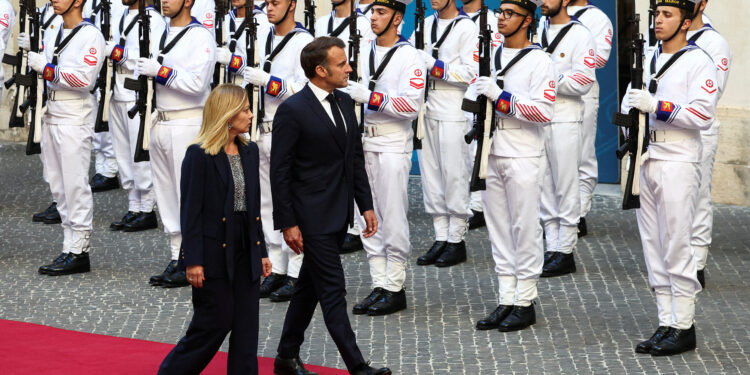 Μελόνι - Μακρόν