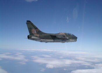 Πιλότος βομβαρδιστικού: Ένας πρώην εκπαιδευτής A-7 H CORSAIR II εξηγεί τις συνθήκες και τις δυσκολίες της αποστολής