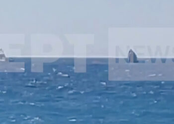 Σκάφος της Frontex βυθίστηκε ανοιχτά της Μυτιλήνης – Διασώθηκε το πλήρωμα [vid]